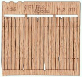 PL3-011 Plain plank cedar fence - rustic