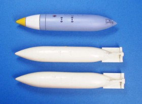 LF4039  F-18 Fuel Tank Set