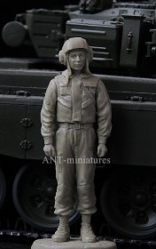 ANT-35-104 Российский танкист в комплекте 