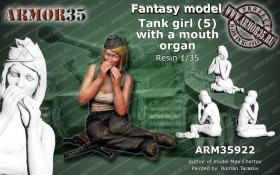 ARM35922 Немецкая танкистка (5), с губной гармоникой.