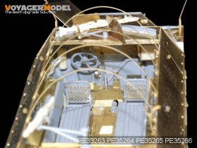 PE35266 1/35 WWII German Sd.Kfz.251 Ausf.D Floor (For DRAGON Kit)